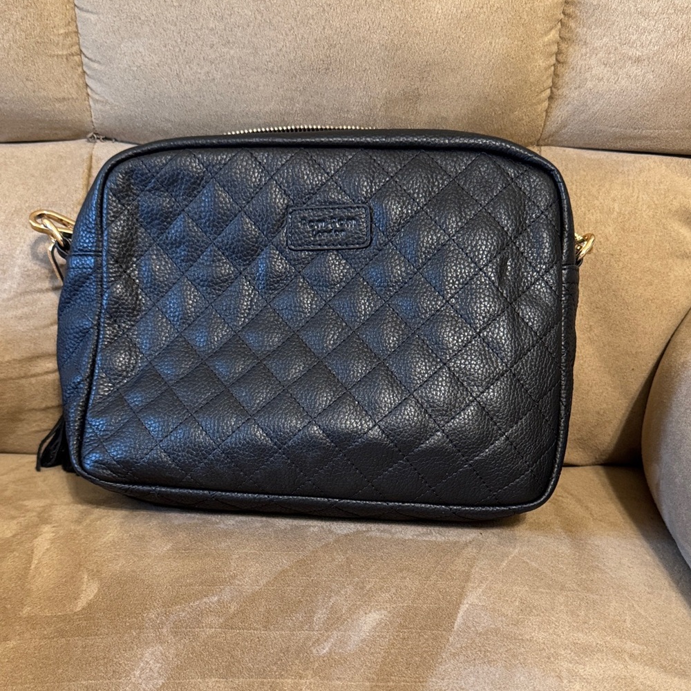 Elegant Black Quilted Crossbody Bag